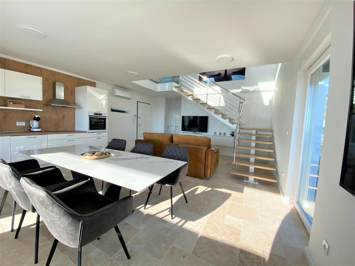 Villa M - Your Business & Holiday Apartment In Šibenik Exterior foto