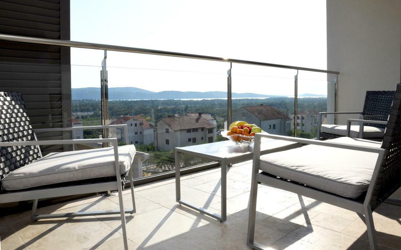 Villa M - Your Business & Holiday Apartment In Šibenik Exterior foto